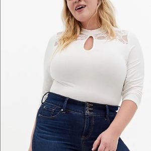 NWT TORRID White Mock Neck Lace Inset 3/4 sleeve top 0X Large prairie keyhole
